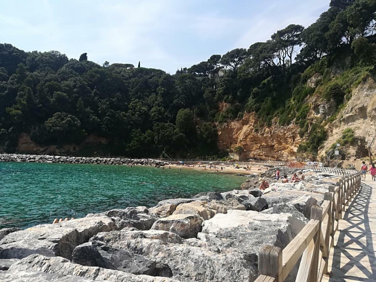 Il Faro Dei Poeti Apartamento Lerici Exterior foto