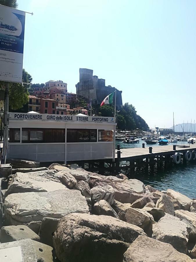 Il Faro Dei Poeti Apartamento Lerici Exterior foto